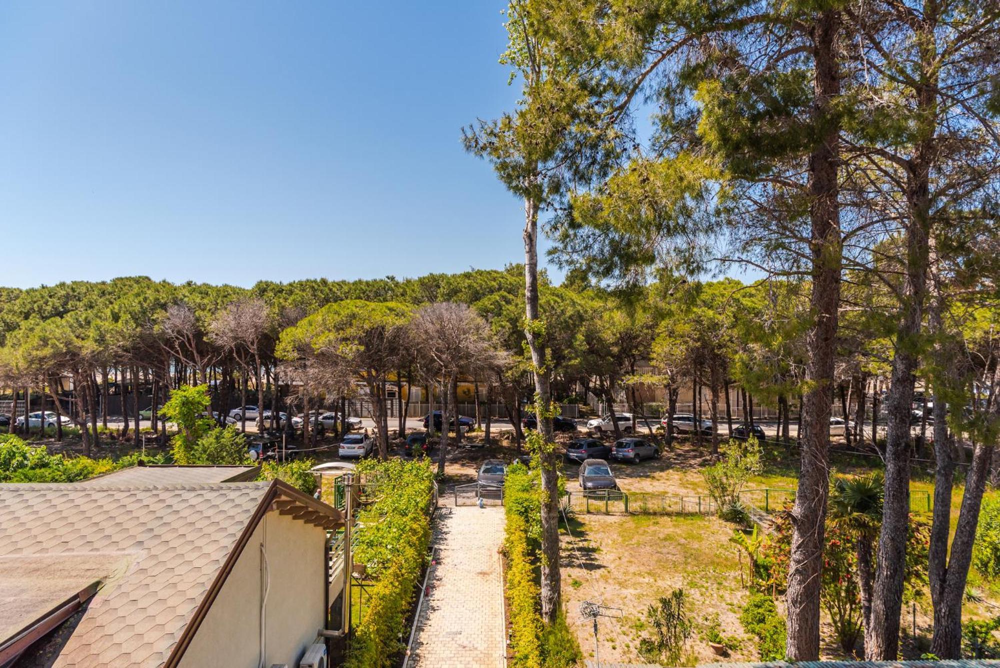 Beni'S Villa Apartments By Ps Golem  Buitenkant foto